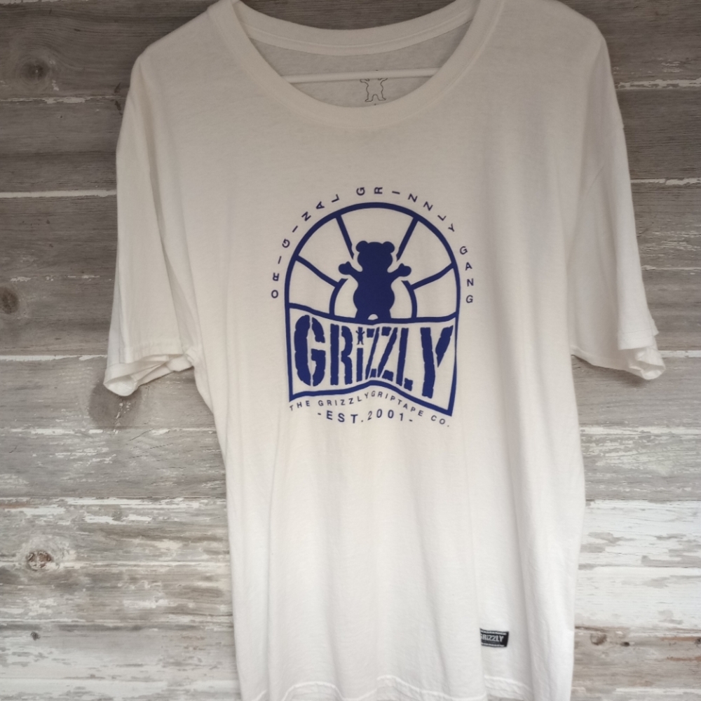Men's Grizzly shirt